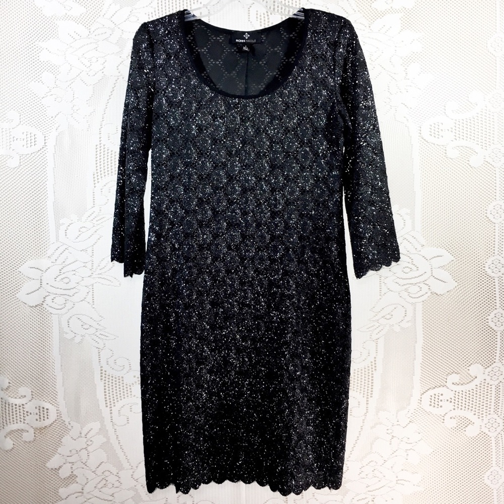 RONNI NICOLE  |  Black Knee Length Sequined Dress